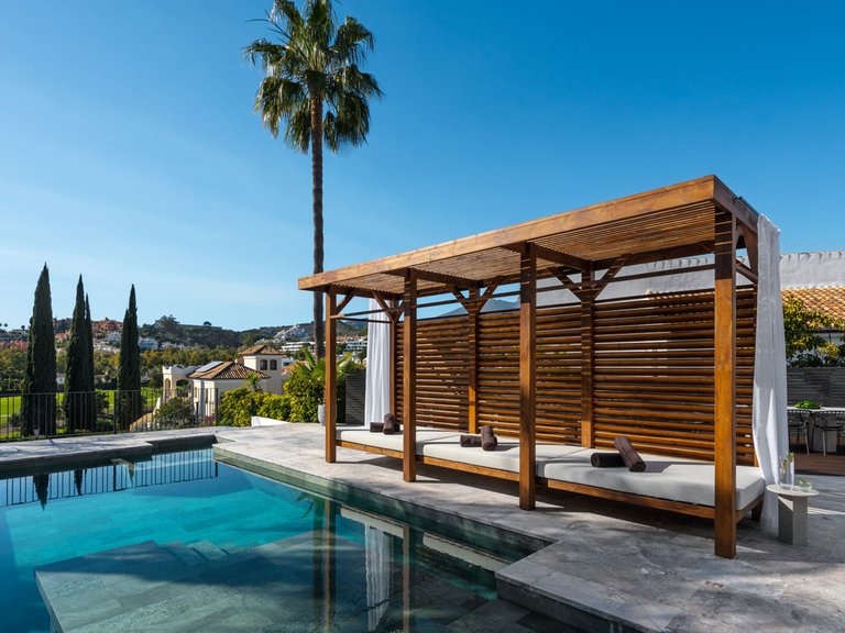 Villa for Sale in Marbella, Malaga, Nueva Andalucia 35