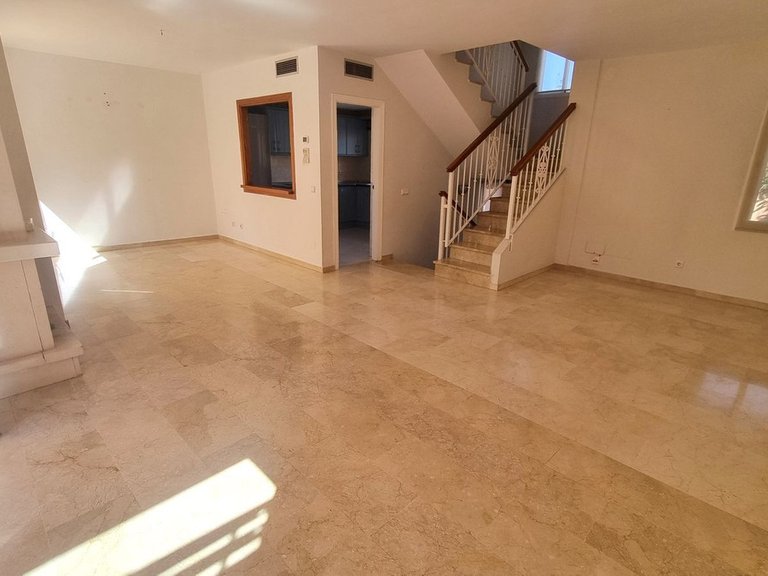 Town House for Sale in Marbella, Malaga 20