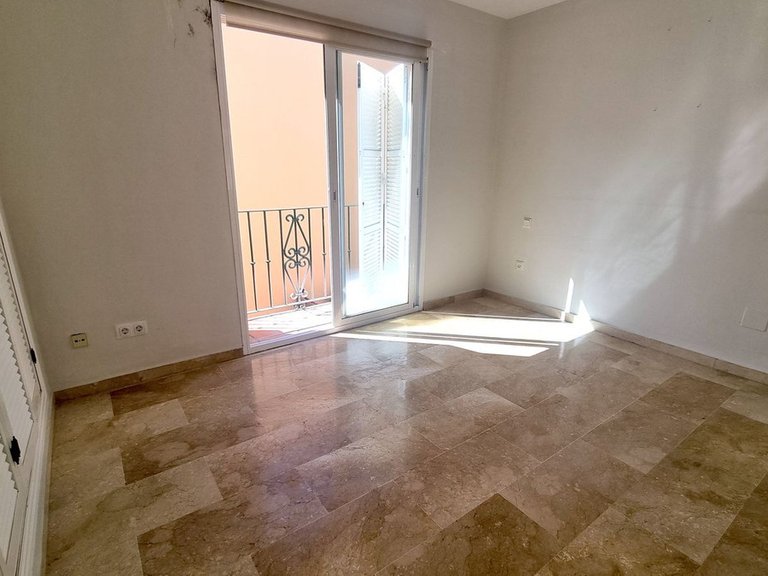 Town House for Sale in Marbella, Malaga 17