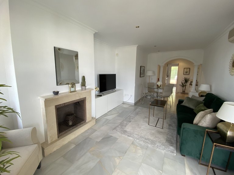 Apartment for Sale in Marbella, Malaga, Nueva Andalucia 5