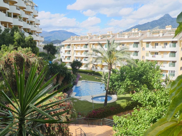 Apartment for Sale in Marbella, Malaga, Nueva Andalucia 6