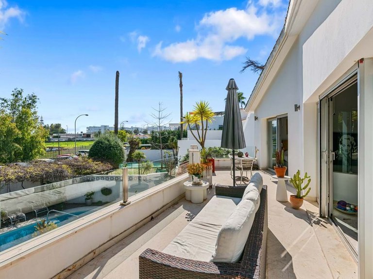 Villa for Sale in San Pedro De Alcantara, Malaga 14
