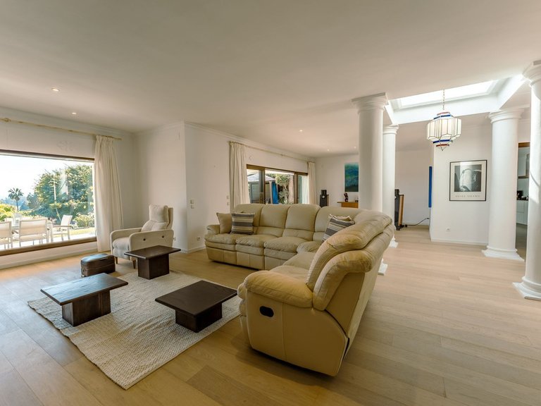 Villa for Sale in Benahavis, Malaga, 14