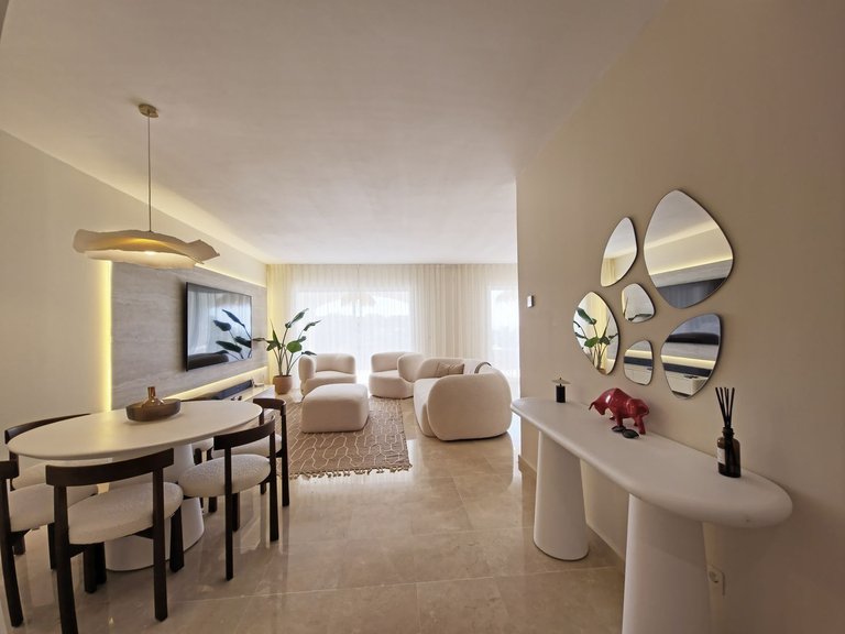 Apartment for Sale in Benahavis, Malaga, Altos de La Quinta 9