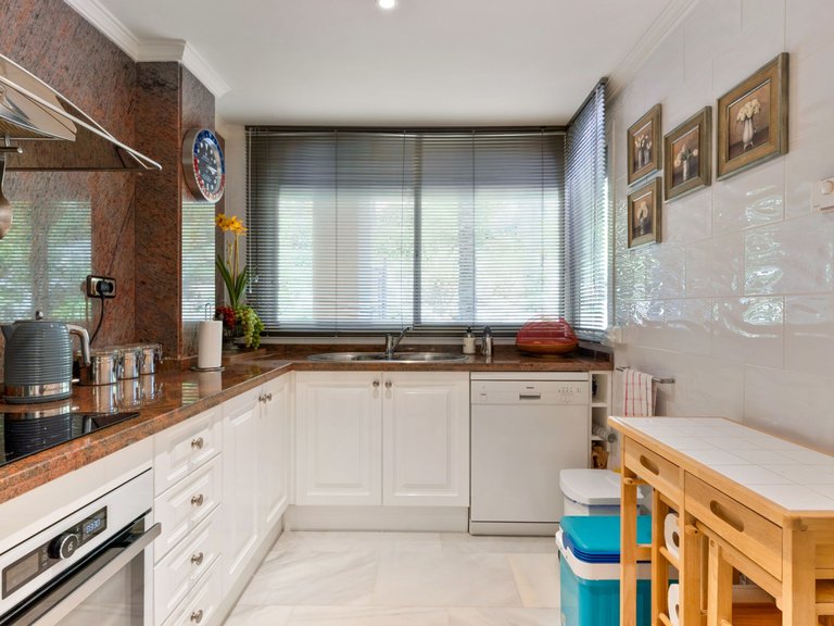 Apartment for Sale in Marbella, Malaga 7