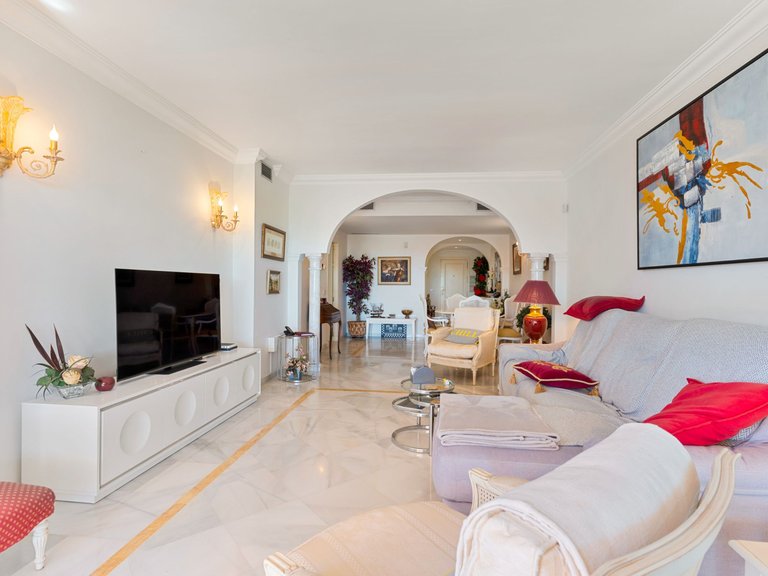 Apartment for Sale in Marbella, Malaga 16