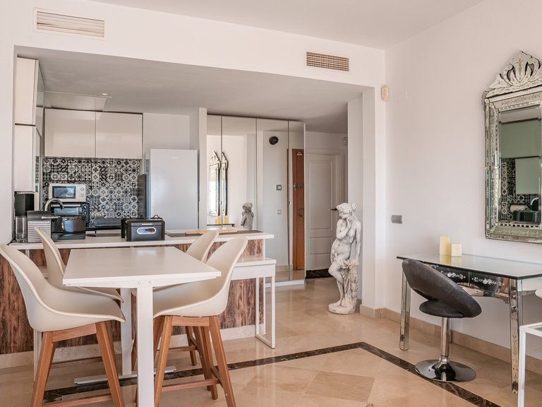 Penthouse for Sale in Benahavis, Malaga 35