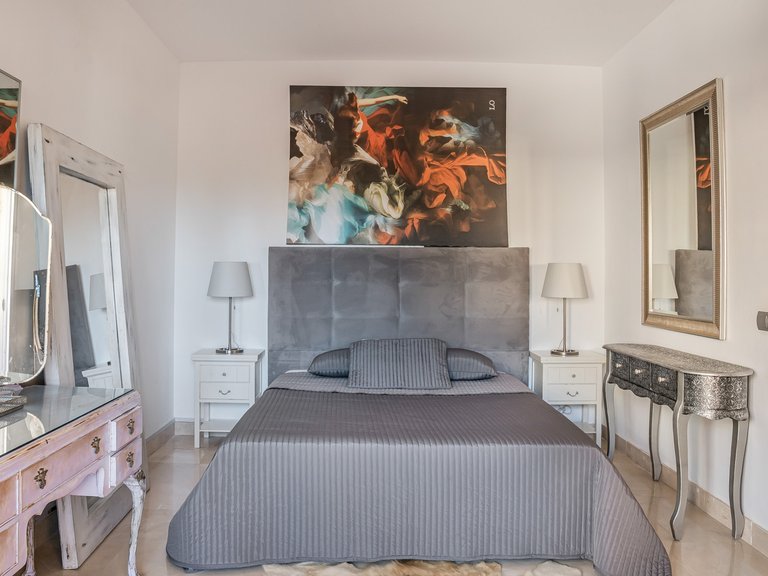 Penthouse for Sale in Benahavis, Malaga 16