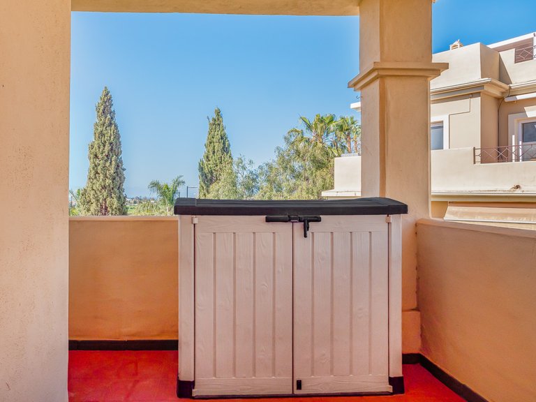 Penthouse for Sale in Benahavis, Malaga 45