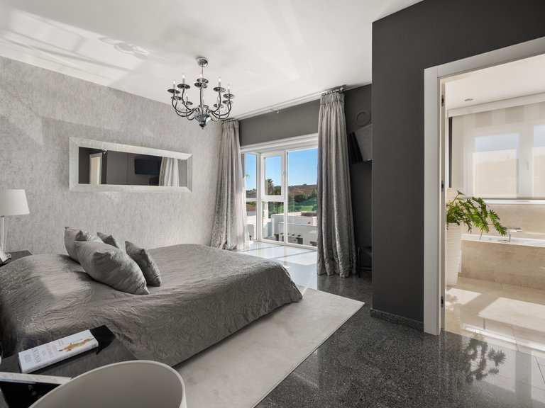 Villa for sale in Mijas Costa, Malaga 29