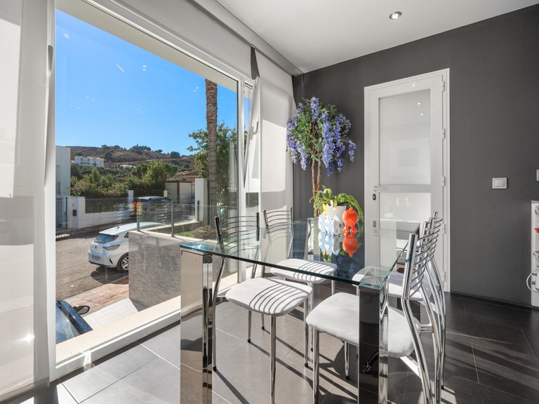 Villa for sale in Mijas Costa, Malaga 17