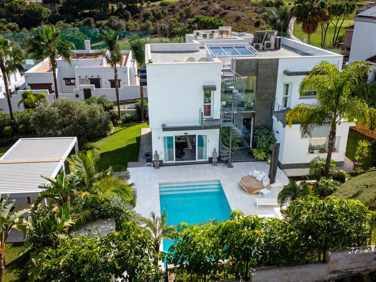 Villa for sale in Mijas Costa, Malaga 4