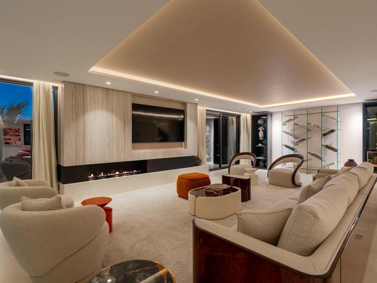 Villa for Sale in Marbella, Malaga, Marbella Golden Mile 7