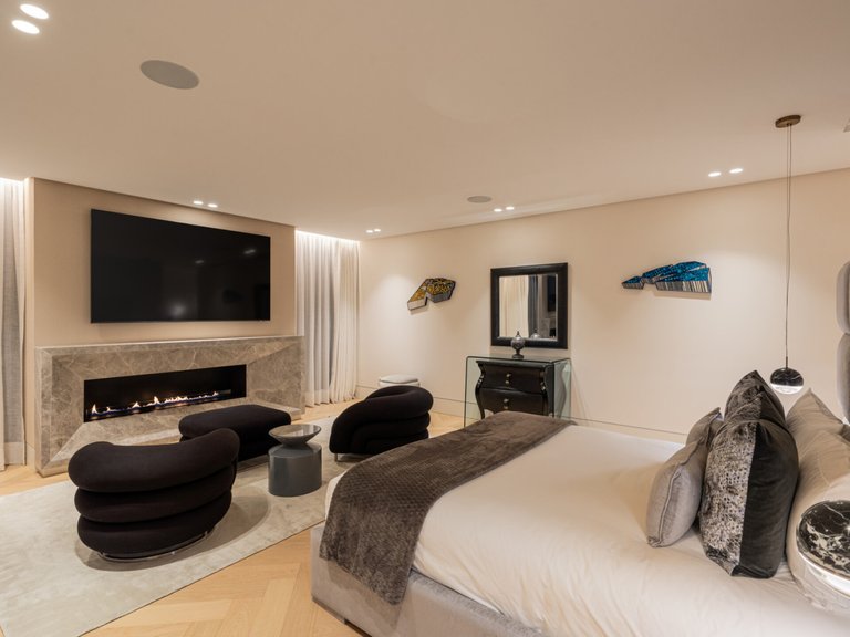 Villa for Sale in Marbella, Malaga, Marbella Golden Mile 13