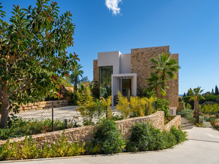 Villa for Sale in Marbella, Malaga, Marbella Golden Mile 26