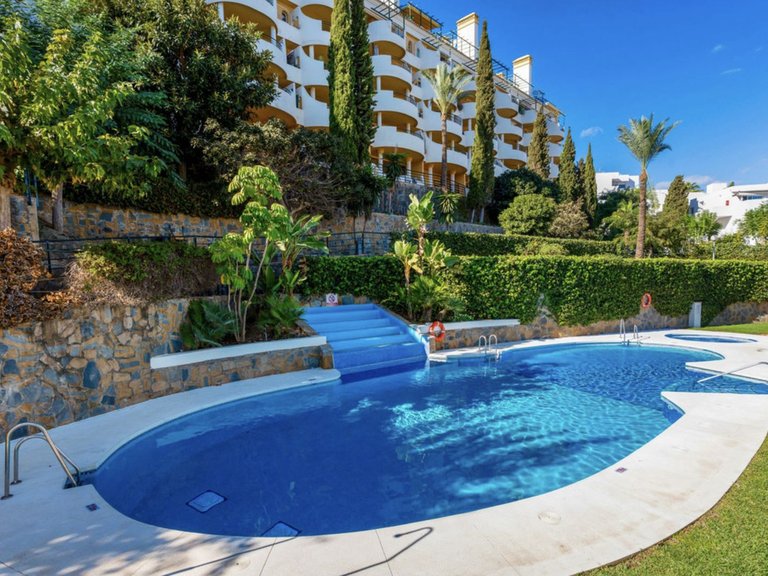 Apartment for Sale in Marbella, Malaga 25