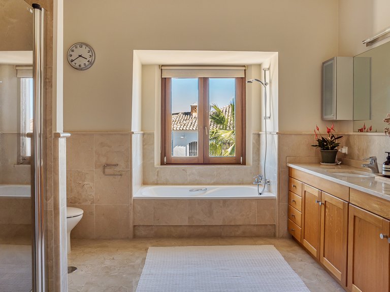 Villa for Sale in Benahavis, Malaga 49