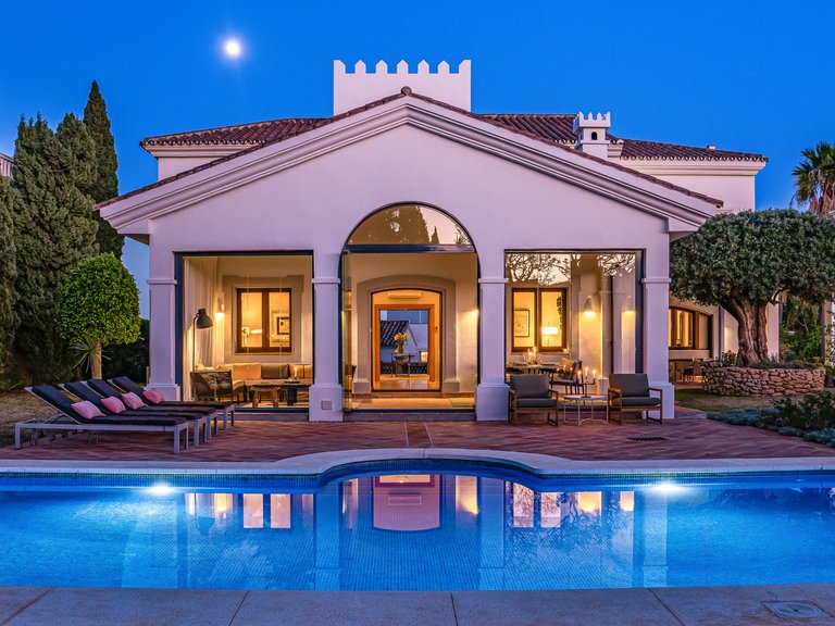 Villa for Sale in Benahavis, Malaga 1