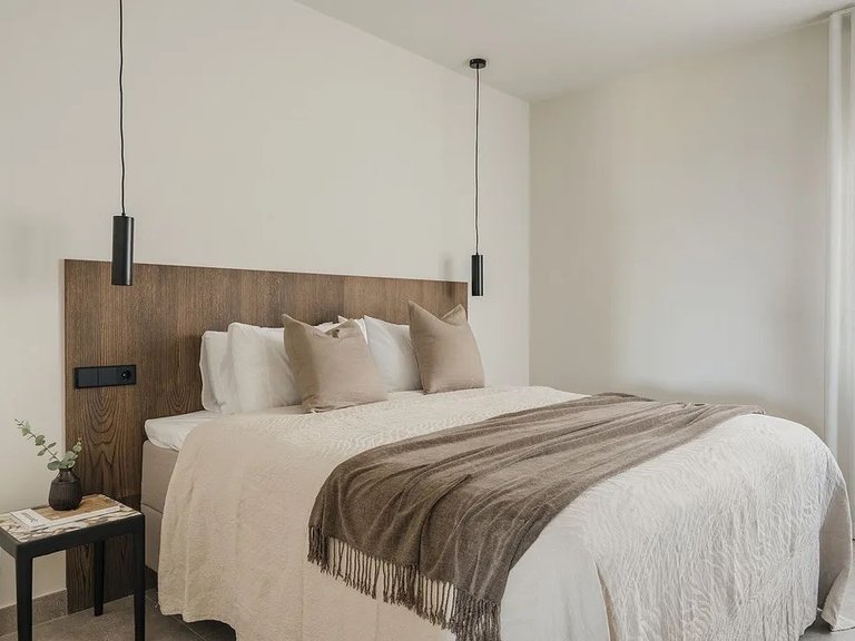 Apartment for Sale in Marbella, Malaga, Nueva Andalucia 10