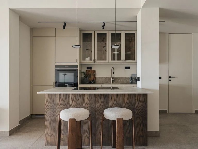 Apartment for Sale in Marbella, Malaga, Nueva Andalucia 3