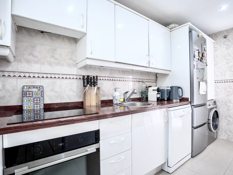 Apartment for Sale in Marbella, Malaga, Nueva Andalucia 6