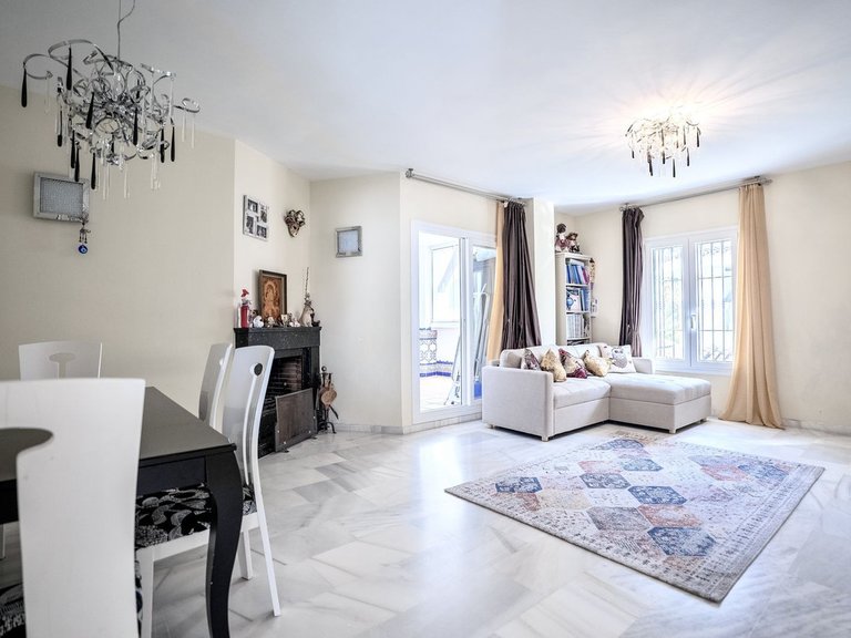 Apartment for Sale in Marbella, Malaga, Nueva Andalucia 14