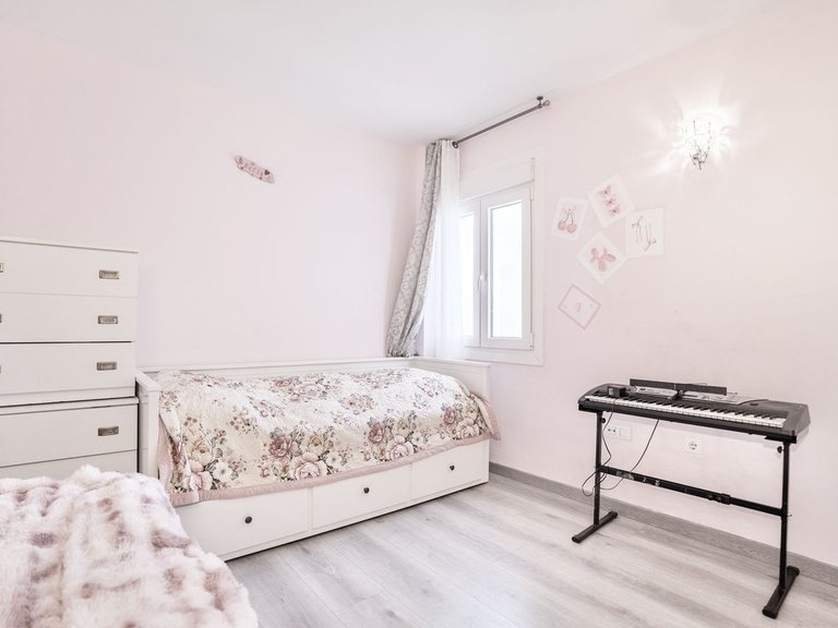 Apartment for Sale in Marbella, Malaga, Nueva Andalucia 10