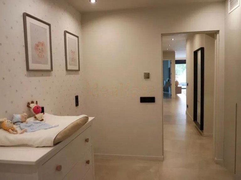 Apartment for Sale in Marbella, Malaga, Nueva Andalucia 2