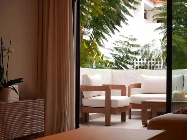 Apartment for Sale in Marbella, Malaga, Nueva Andalucia 11