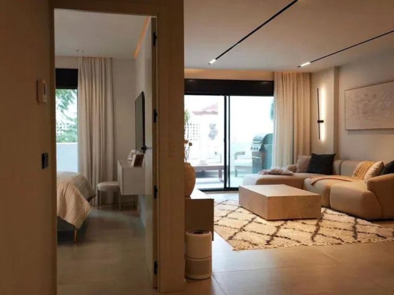 Apartment for Sale in Marbella, Malaga, Nueva Andalucia 5