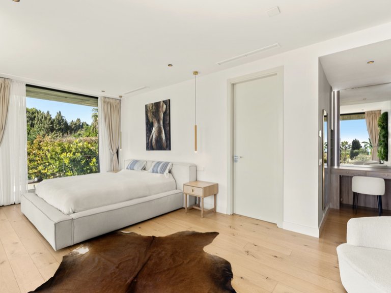 Villa for Sale in Marbella, Malaga 3