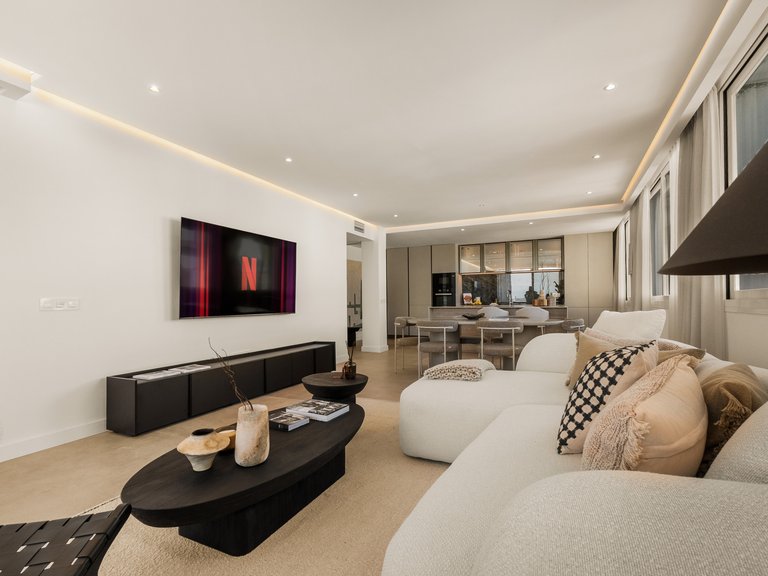 Apartment for Sale in Marbella, Malaga 16