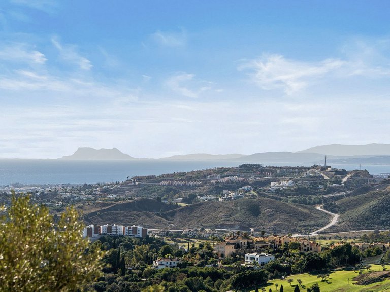 Town House for Sale in Benahavis, Malaga 19