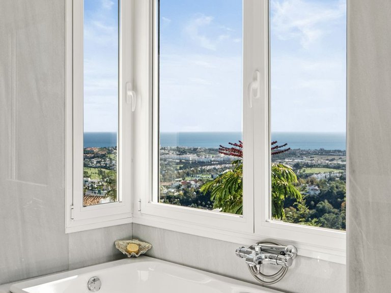 Town House for Sale in Benahavis, Malaga 16
