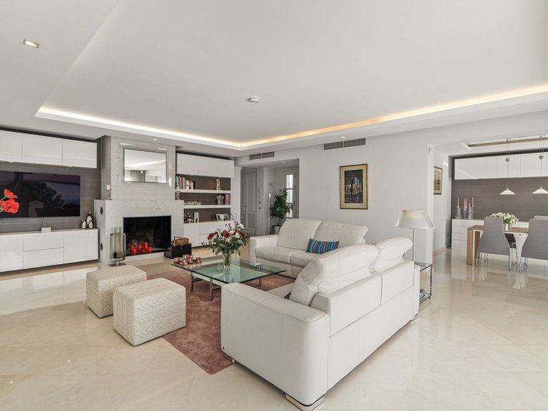 Town House for Sale in Benahavis, Malaga 10