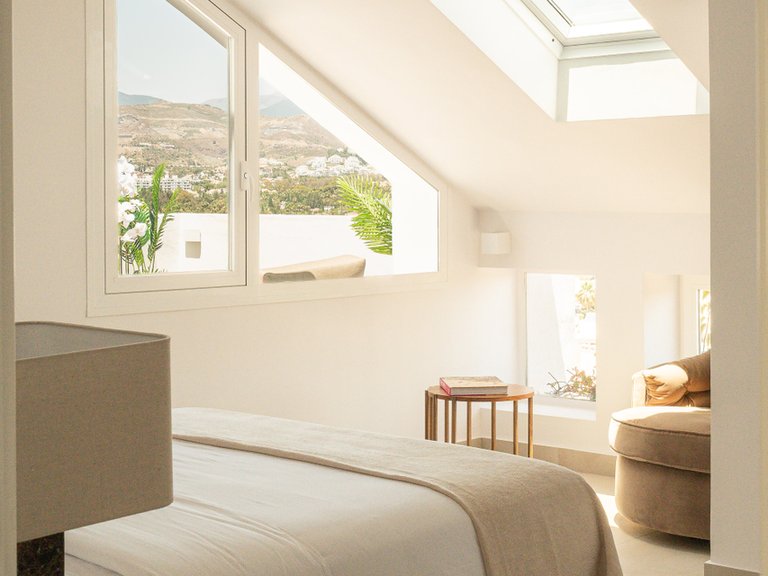 Penthouse for Sale in Marbella, Malaga, Nueva Andalucia 5