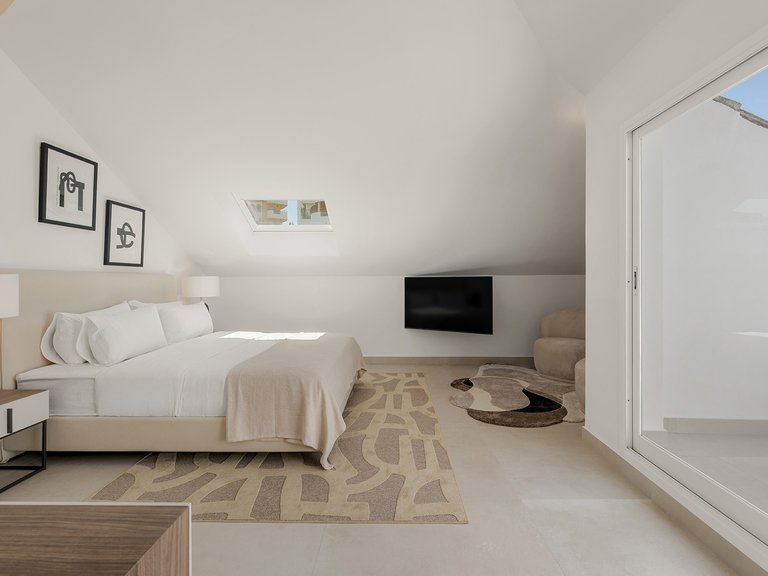 Penthouse for Sale in Marbella, Malaga, Nueva Andalucia 11