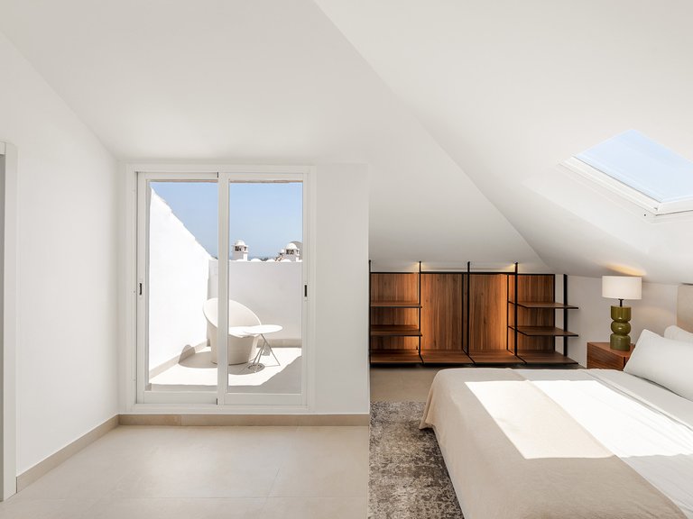 Penthouse for Sale in Marbella, Malaga, Nueva Andalucia 7