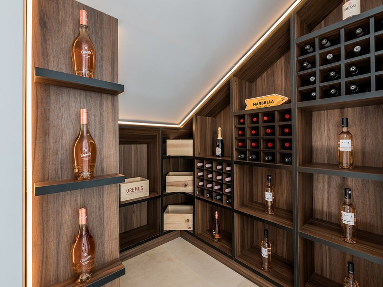 Penthouse for Sale in Marbella, Malaga, Nueva Andalucia 22