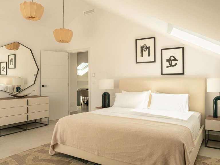 Penthouse for Sale in Marbella, Malaga, Nueva Andalucia 29