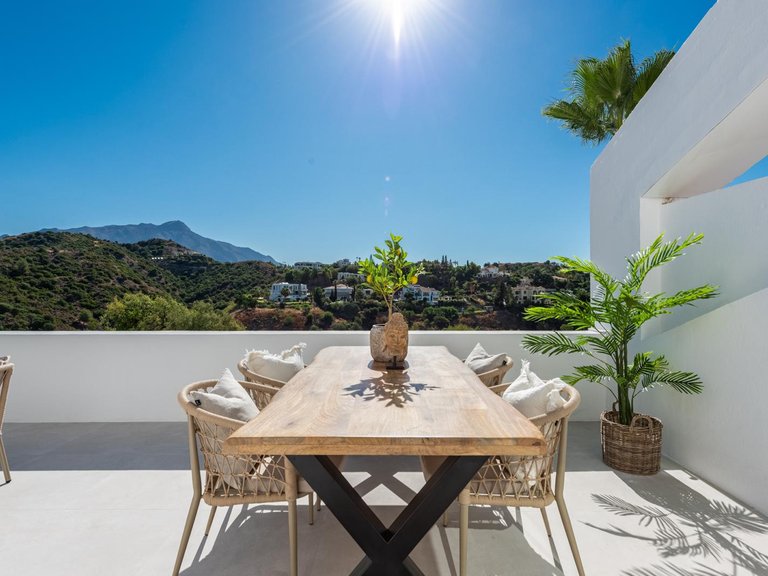 Apartment for Sale in Benahavis, Malaga, 8
