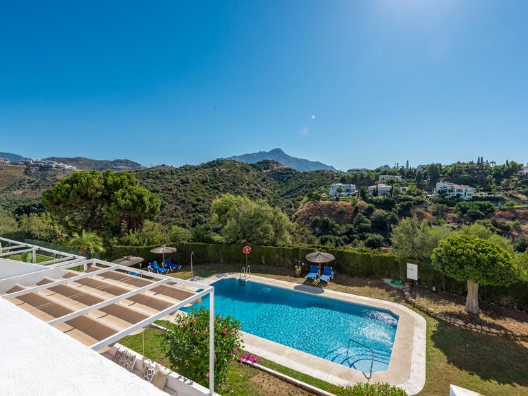 Apartment for Sale in Benahavis, Malaga, 17