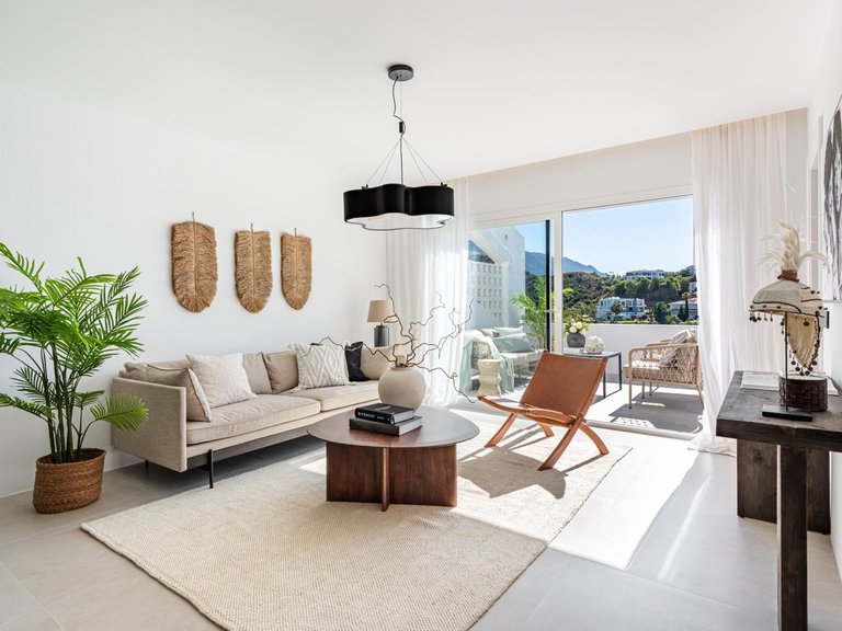 Apartment for Sale in Benahavis, Malaga, 2
