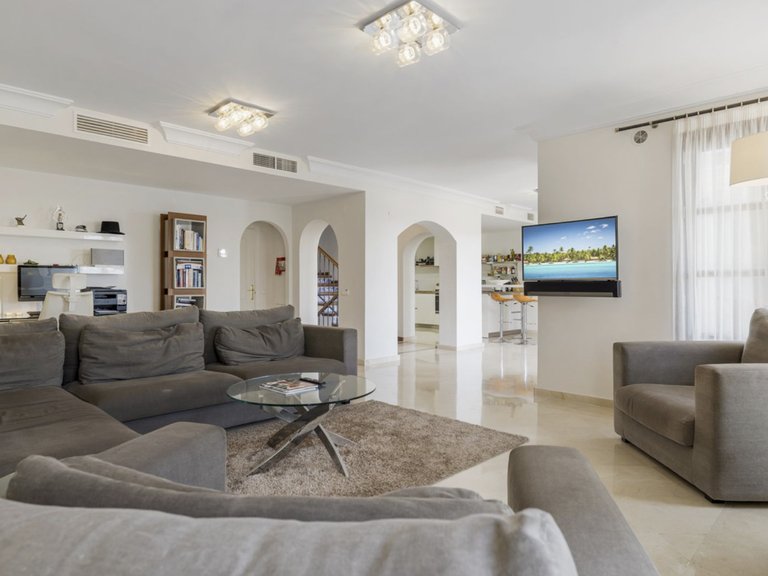 Town House for Sale in Benahavis, Malaga, La Heredia 4