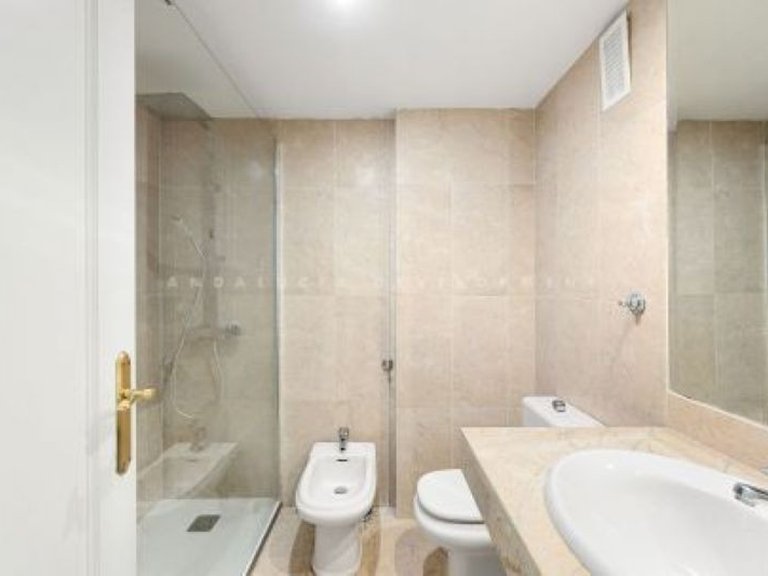 Apartment for Sale in Marbella, Malaga, Nueva Andalucia 9