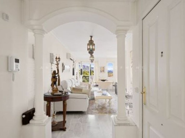 Apartment for Sale in Marbella, Malaga, Nueva Andalucia 4