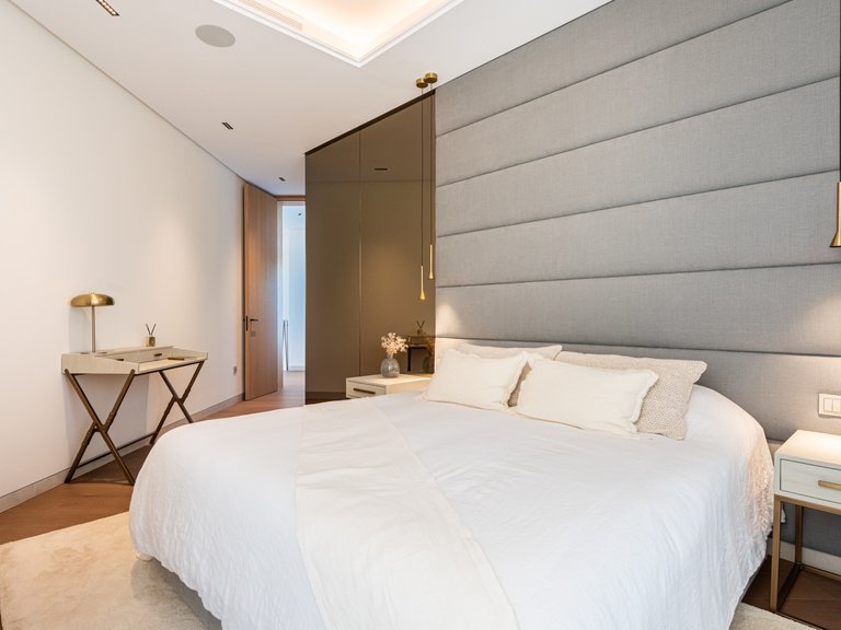 Villa for Sale in Marbella, Malaga, Nueva Andalucia 37