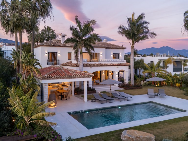 Villa for Sale in Benahavis, Malaga, Los Flamingos 60