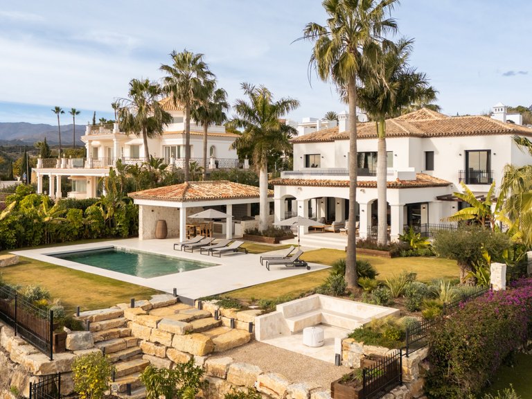 Villa for Sale in Benahavis, Malaga, Los Flamingos 1