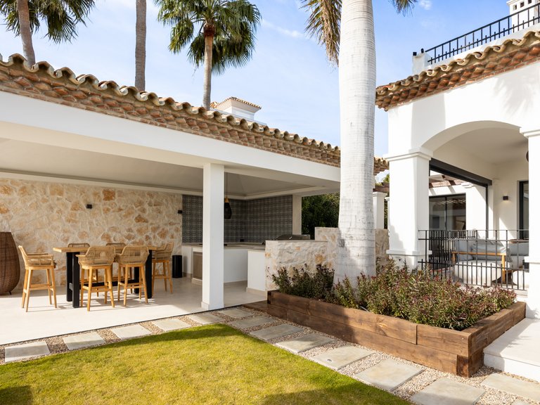 Villa for Sale in Benahavis, Malaga, Los Flamingos 12